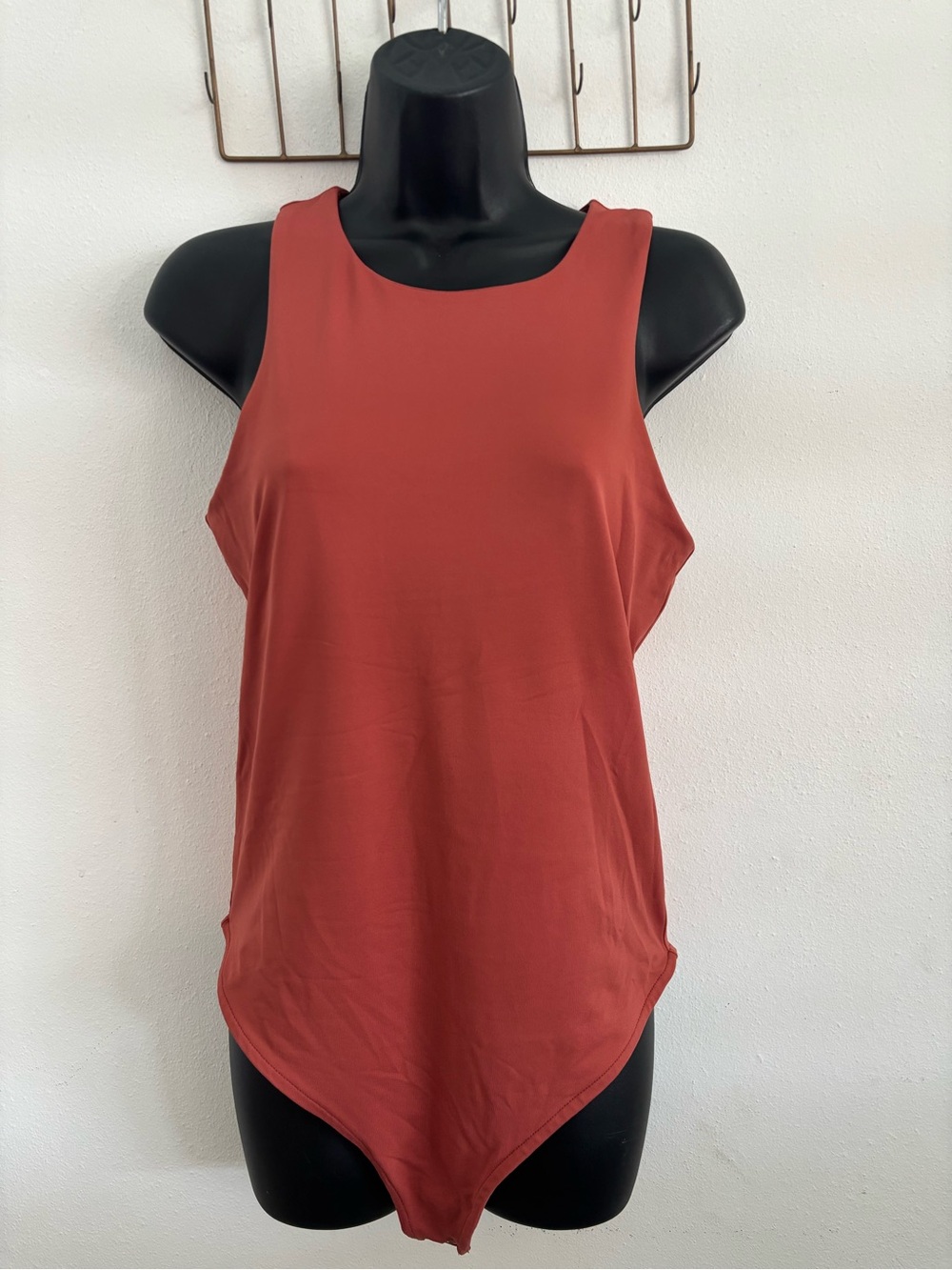 Guess Rust Red Scoop Neck Tank